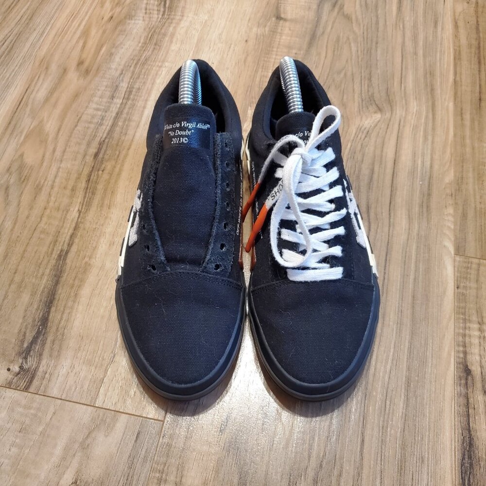 Off-White Black and White Sneakers - Picture 3 of 8